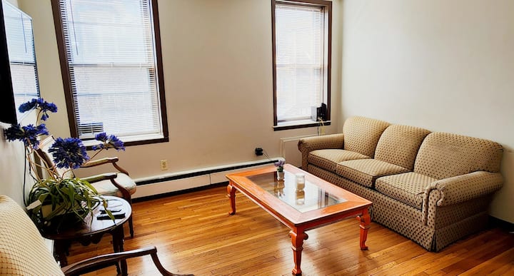 Convenient To Wpi Mcphs Hospital - Worcester, MA