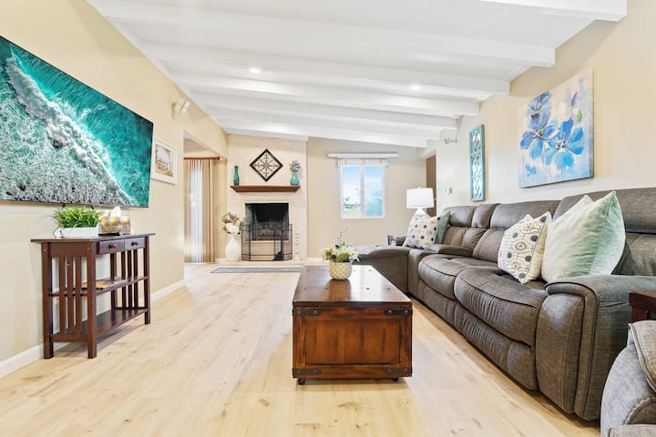Backyard Beauty | Hot Tub, Bonfire And Patio + Ev - San Diego, CA