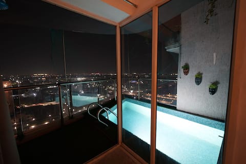 Skyline Suite private pool on 17th floor
