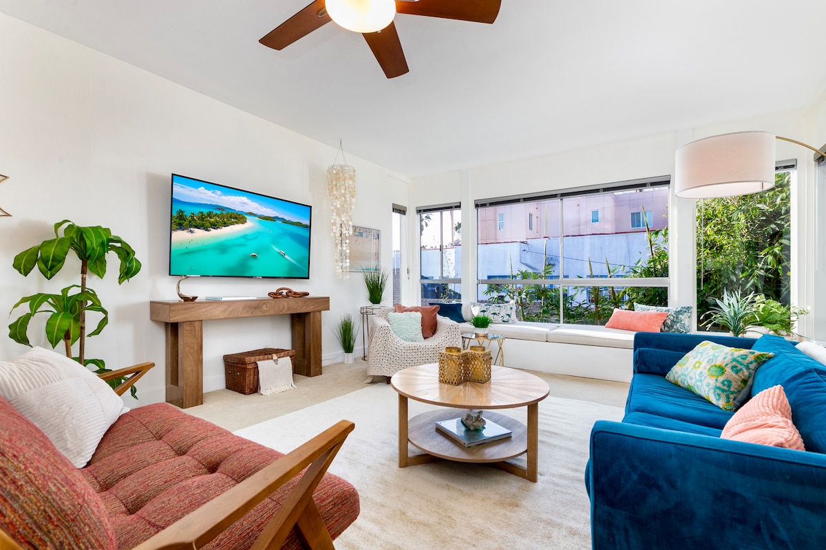 Photo inspiration: Luxury Beach Front Apartments In Santa Monica Reference: Stylish Beachfront Retreat King Side Ocean Views