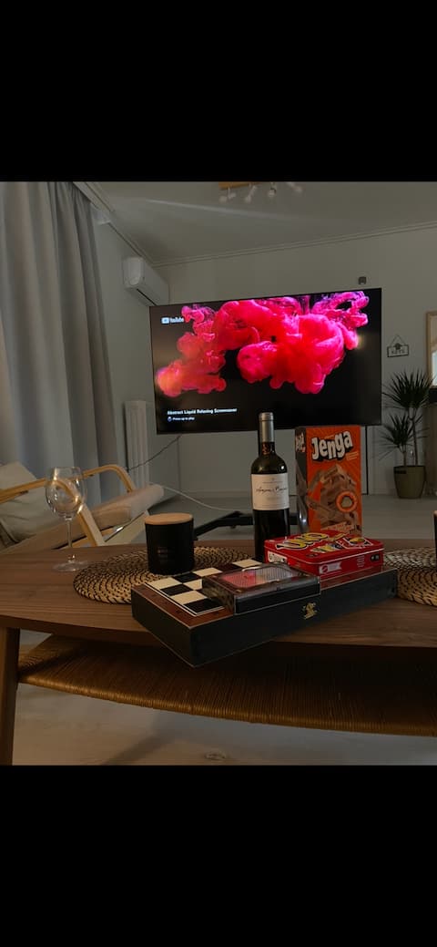 Popular Airbnb listing: Vouliagmeni Seaside Luxury Home in δήμος βάρης βούλας βουλιαγμένης