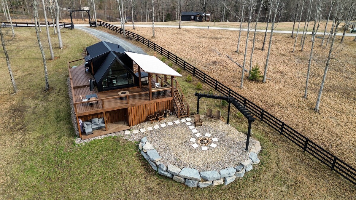 Wild Rose Ridge - Tiny houses for Rent in Jamestown, Tennessee