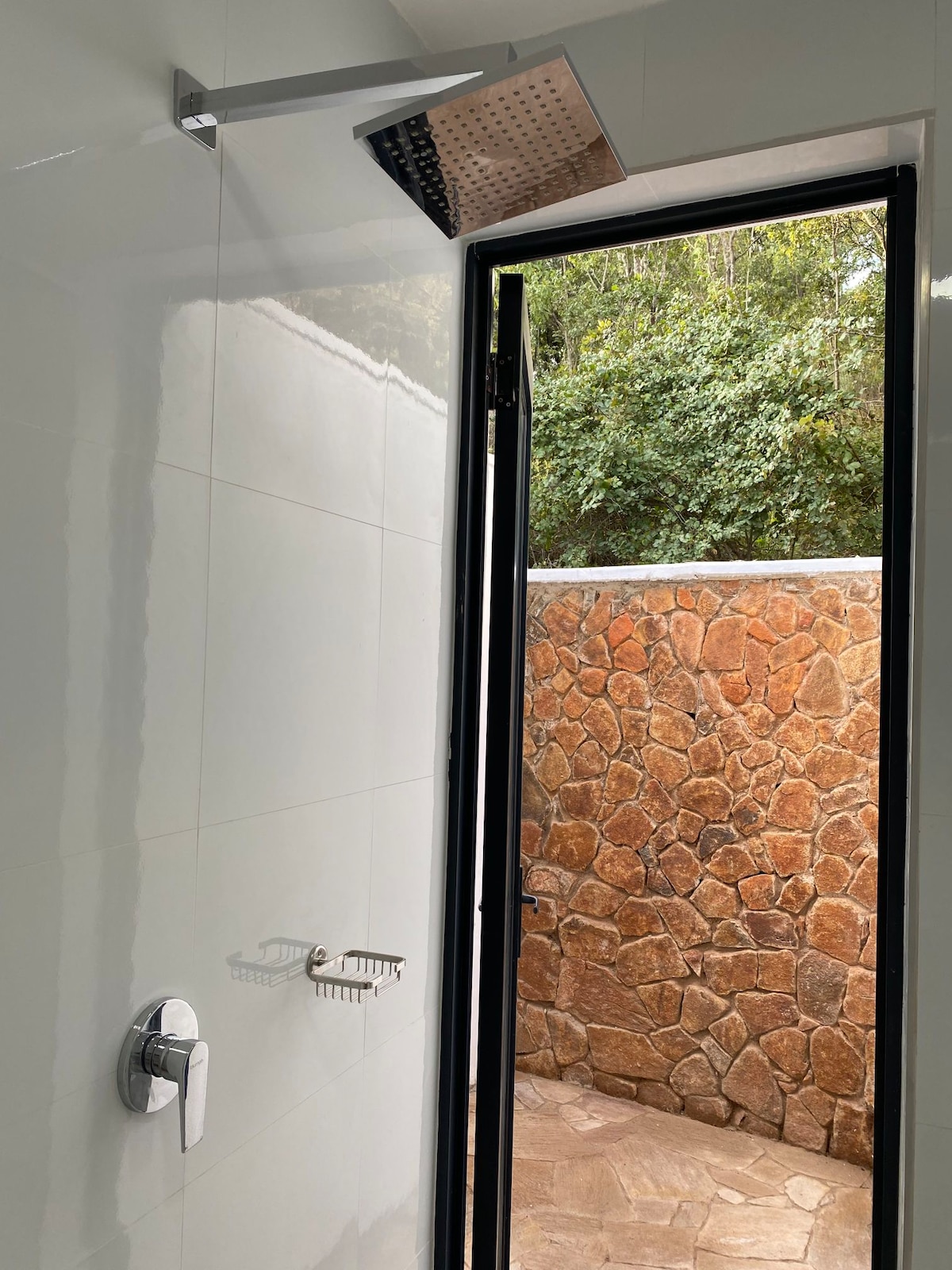 The Treetop Penthouse — Ensuite bath