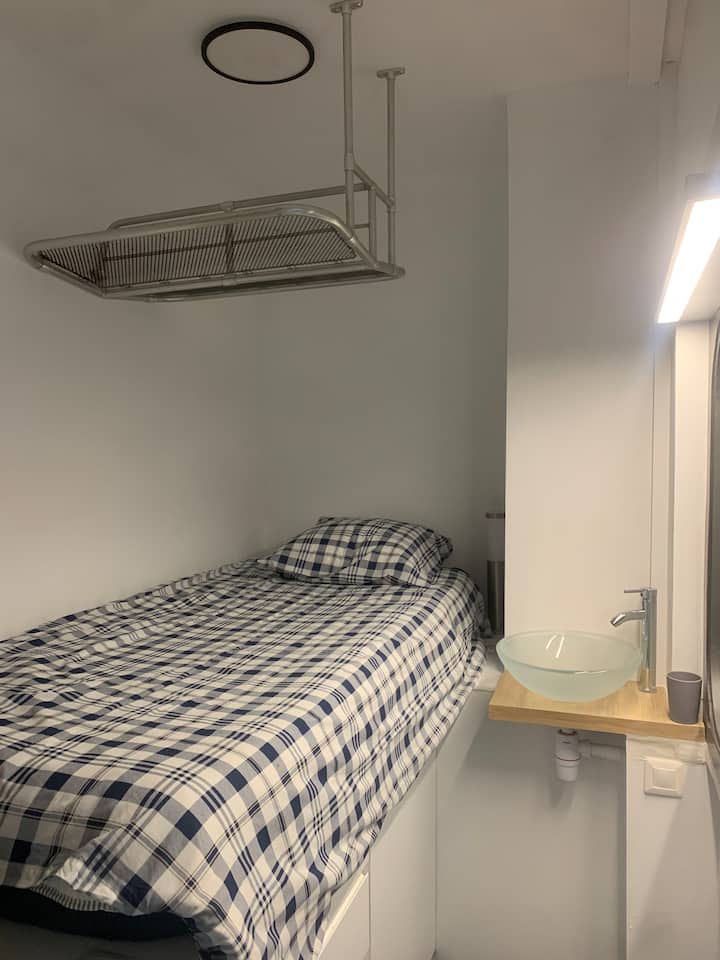 Chambre cabine, dans l’esprit d’un wagon lit, SNCF
