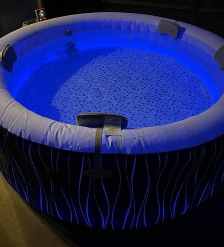 Listing in New Haven-Milford