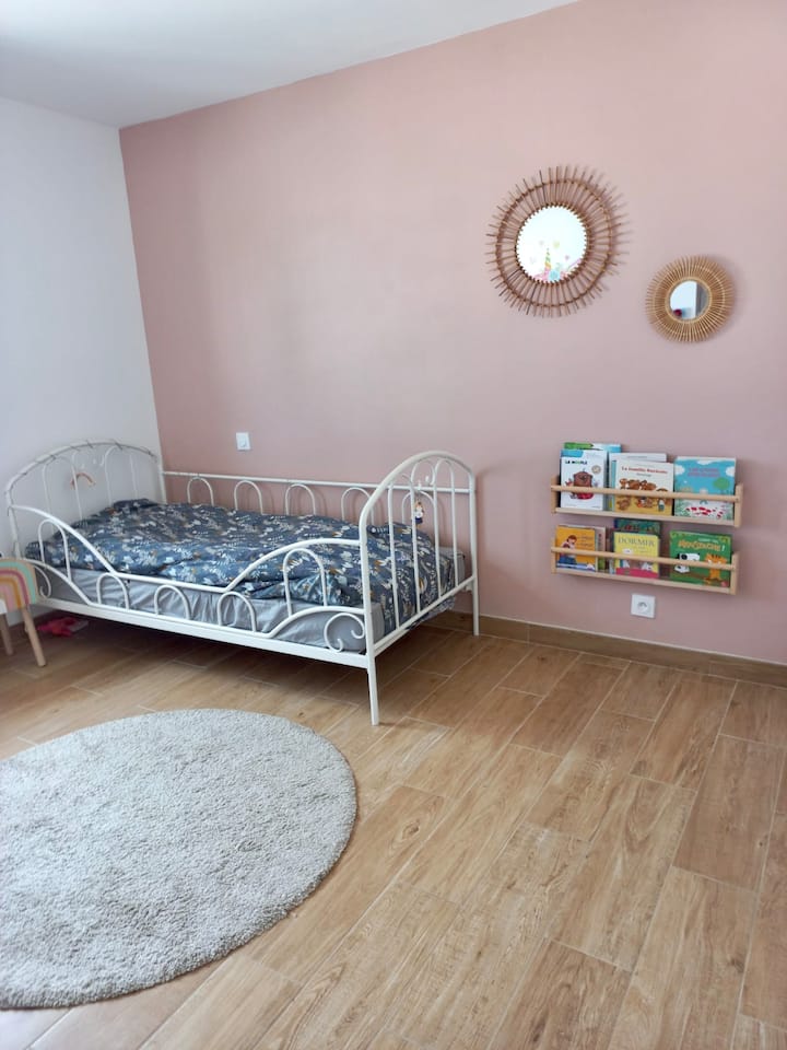 საძინებელი 2