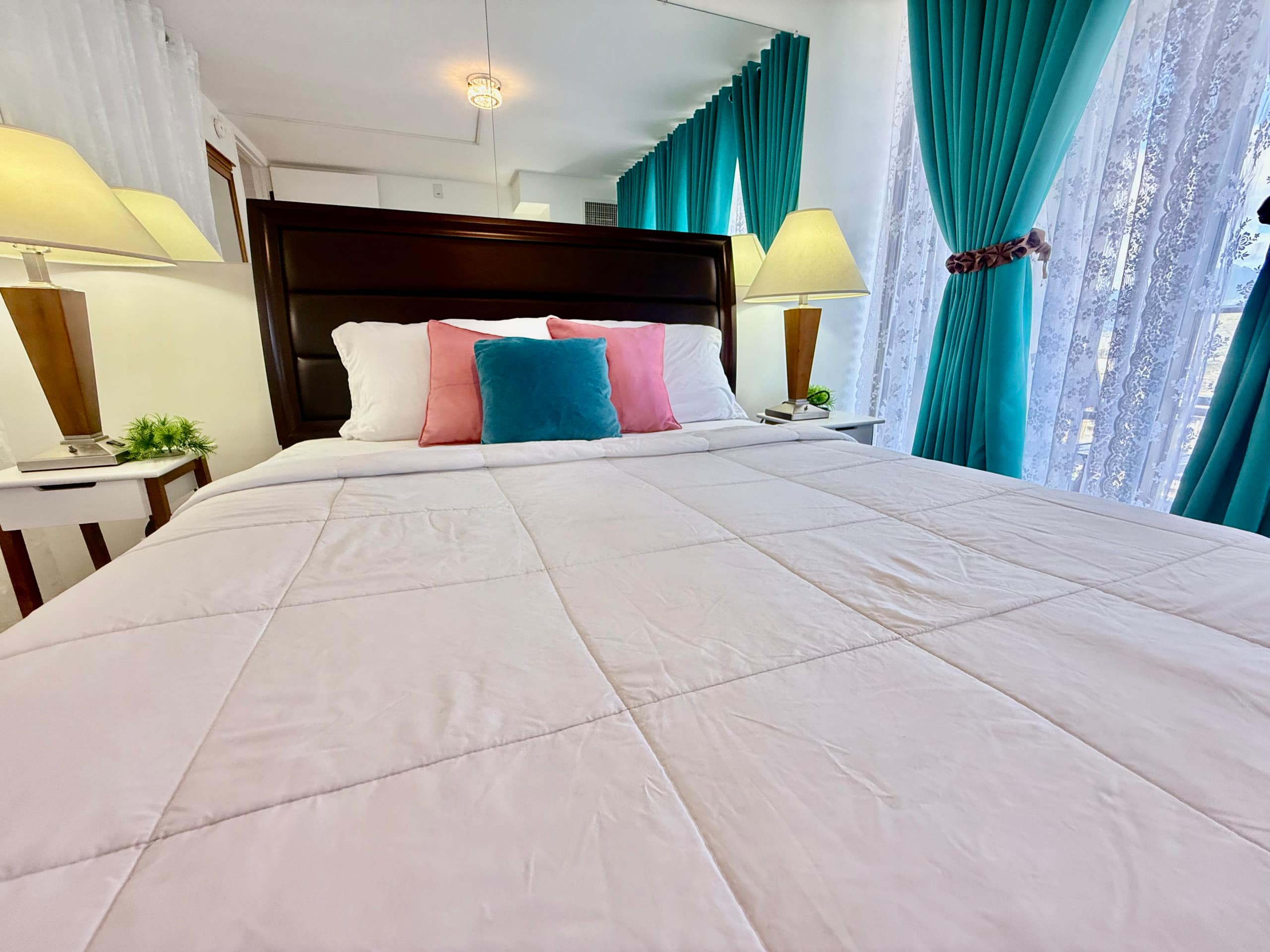Condo in Honolulu · ★4.89 · 1 bedroom · 3 beds · 1 bath - Image 4