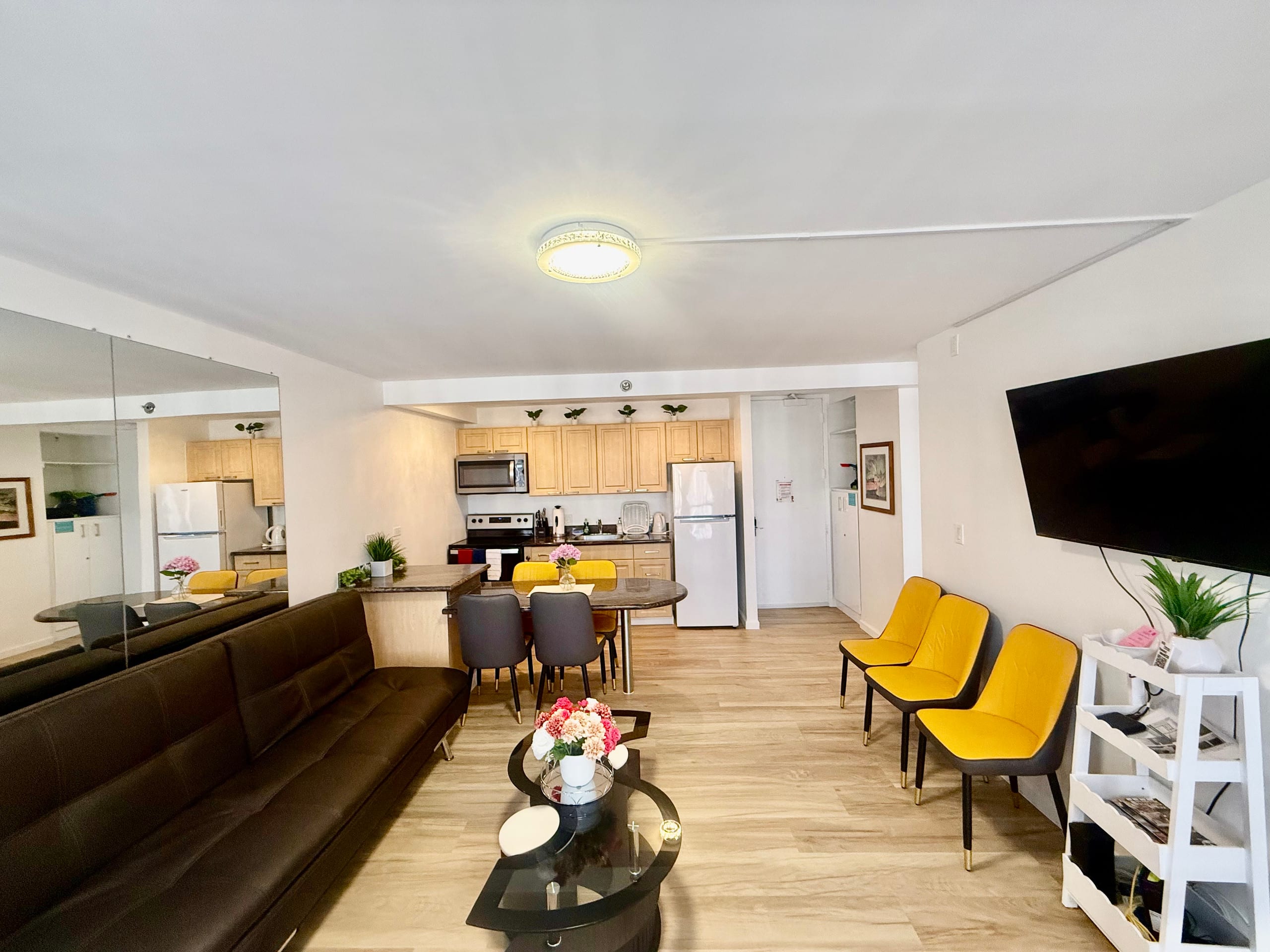 Condo in Honolulu · ★4.89 · 1 bedroom · 3 beds · 1 bath - Image 21