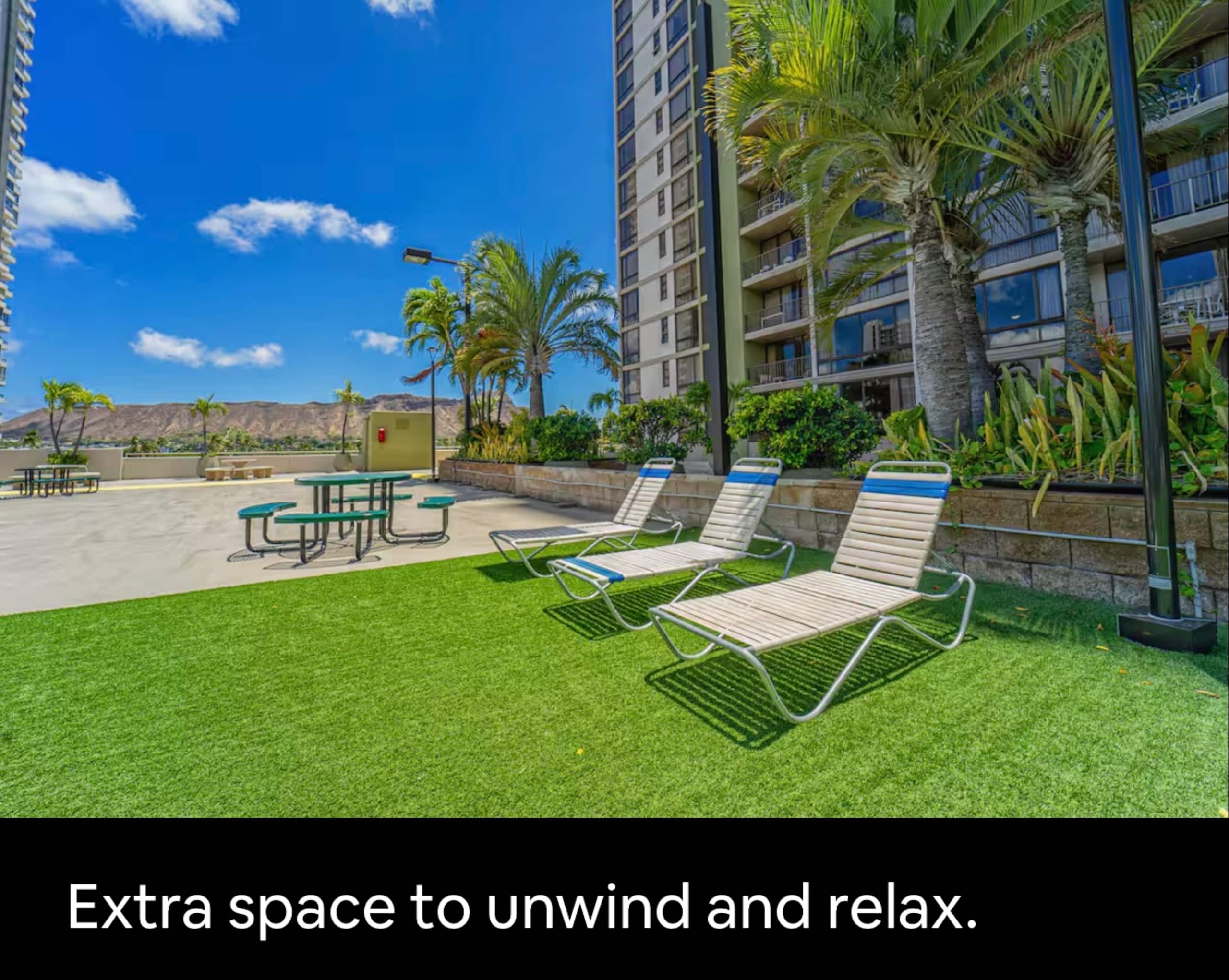Condo in Honolulu · ★4.89 · 1 bedroom · 3 beds · 1 bath - Image 53