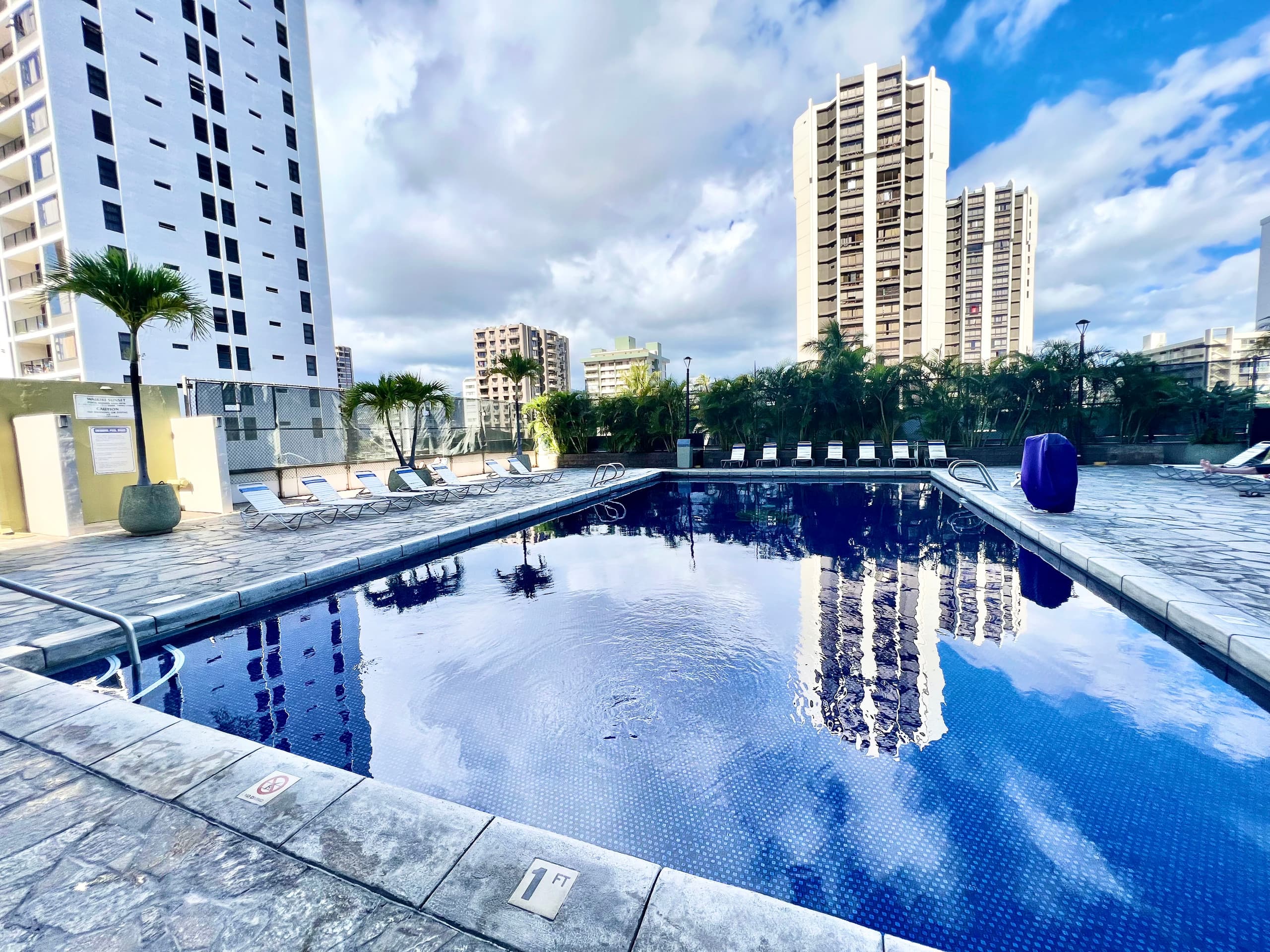 Condo in Honolulu · ★4.89 · 1 bedroom · 3 beds · 1 bath - Image 48