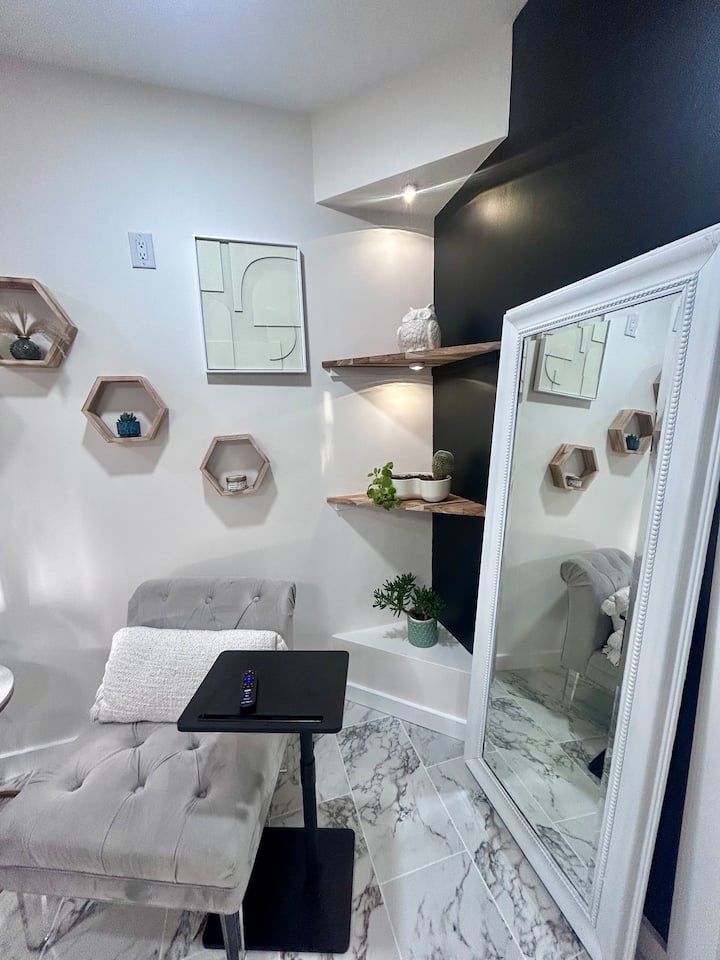 Luxury Private Apt. Full Bath And Kitchenette - Monroe, NC