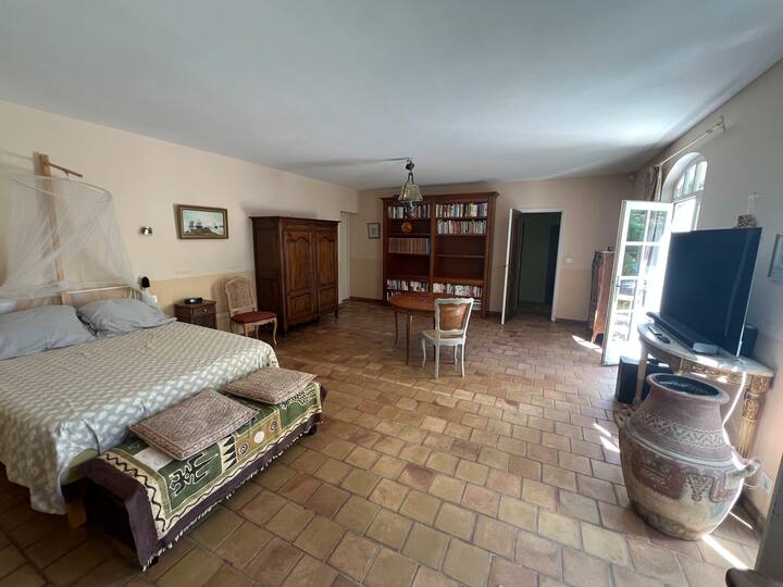 غرفة النوم 2