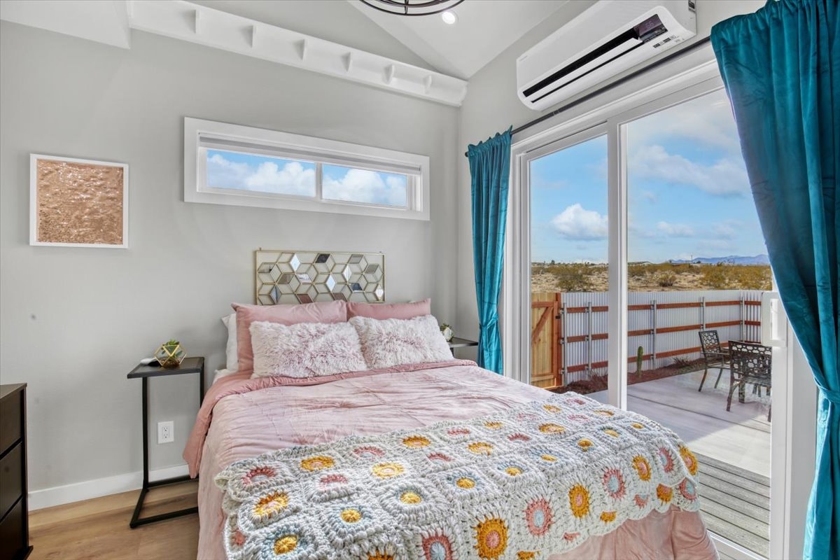 Dream In Pink - Houses for Rent in Landers, California, United