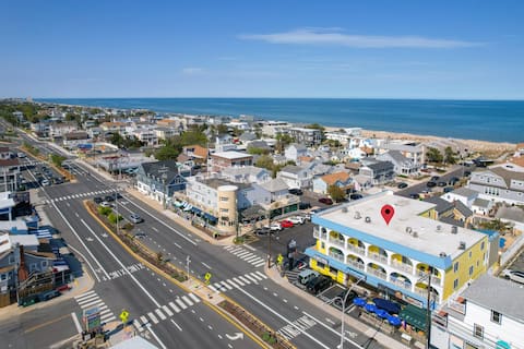 Steps to Beach | 2 Balconies | Sleeps 8 | Parking
