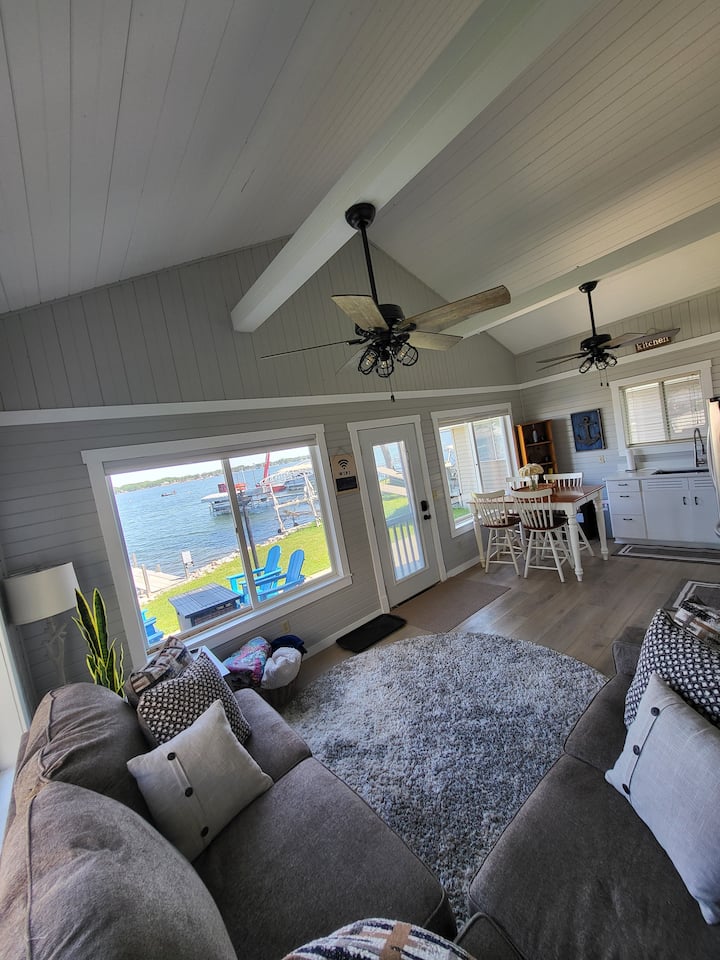 Cozy Lake Front Cabin - West Okoboji Lake, IA