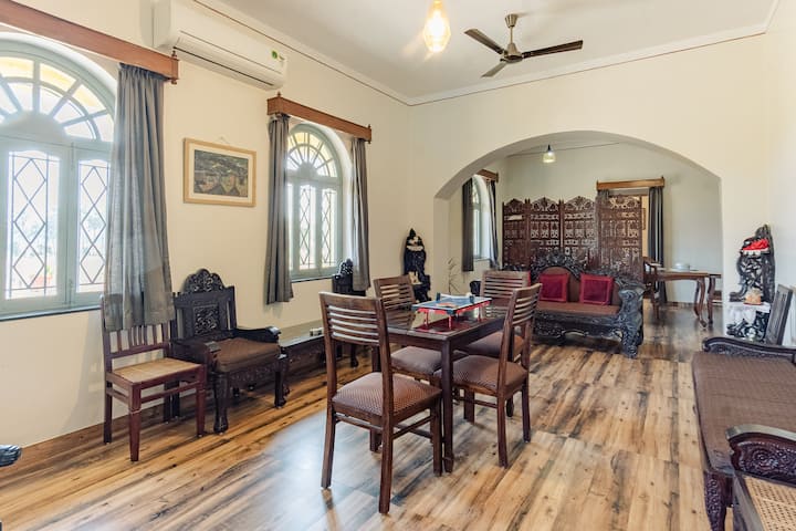 Akaya Collective | Weekend-5bhk W Pool & Breakfast - Goa