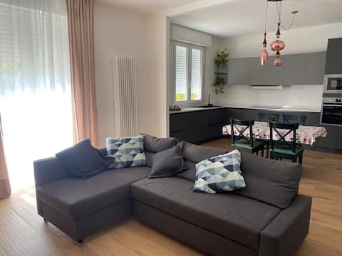 Brand new house - Wifi and Parking