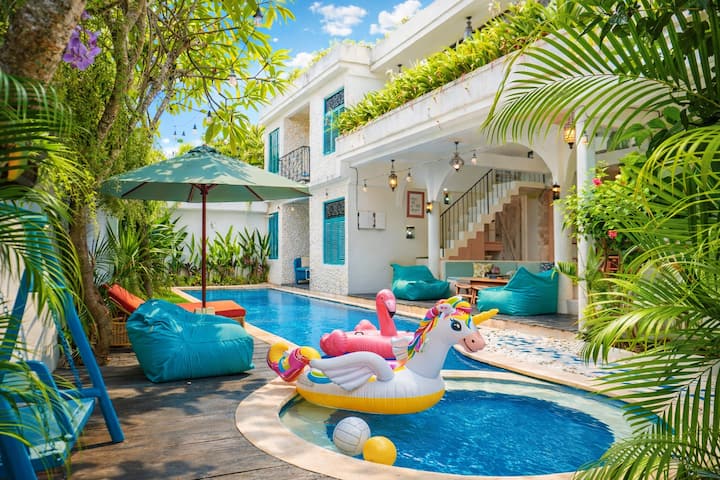 Villa Tyche Luxury 4br Walk To Beach & Eat Street - Seminyak