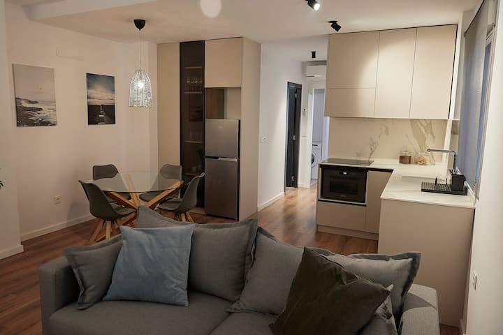 Two Room & Two Bath With A Big Private Terrace - Valencia