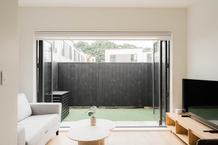2024 Brand New Central Park House - Auckland