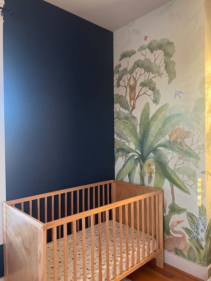 Full size crib