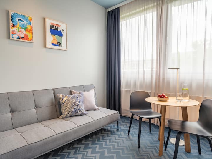 Numa | Large Room With Sofa Bed Near Berlin Zoo - Berlín