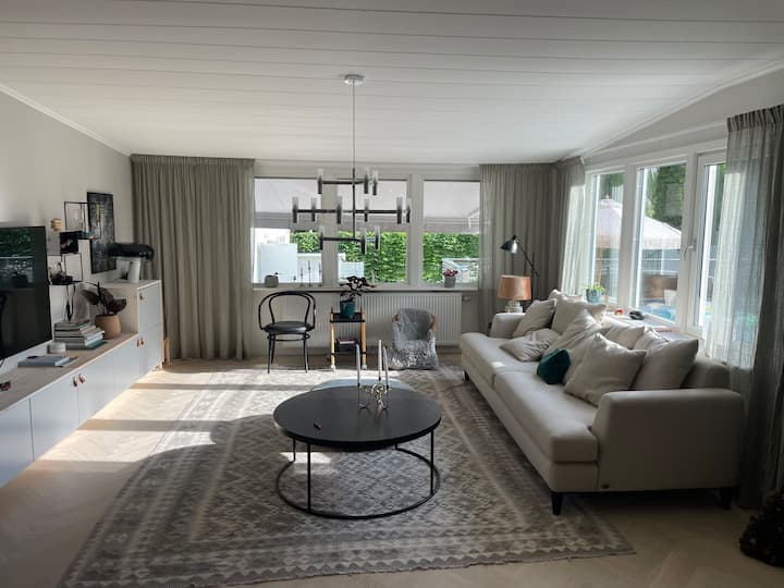 Stunning Villa In Peaceful Setting - Suecia