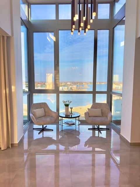 Luxury Penthouse above the lakes, 230 m2, 2x garage