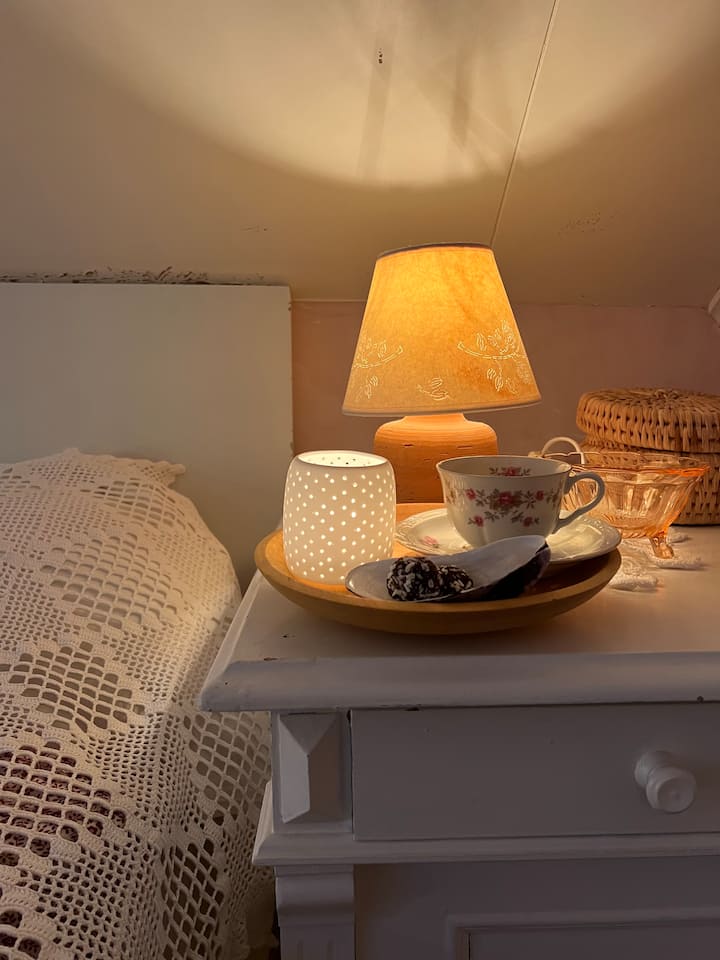 Кафето на леглото е уютно 