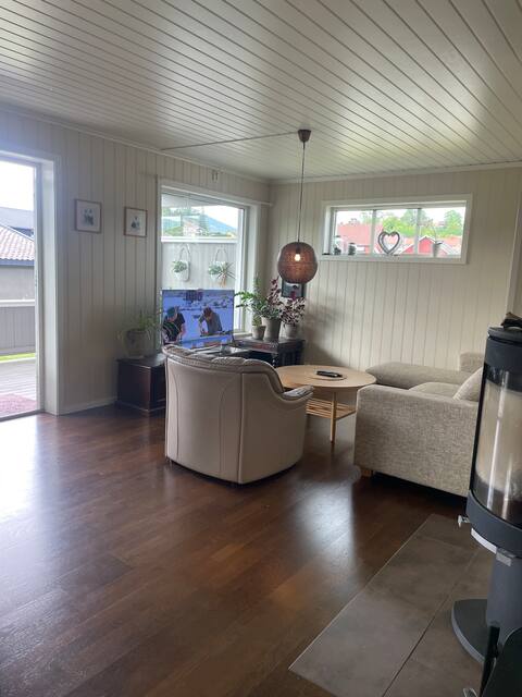 Central apartment with large garden!