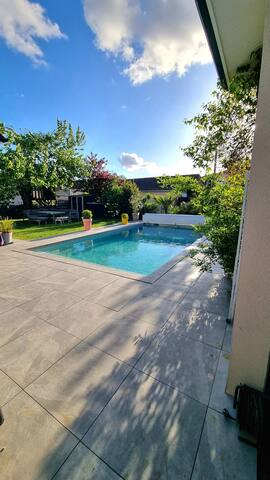 Maison de 220m2 avec piscine gallery image 2