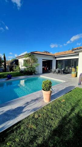 Maison de 220m2 avec piscine gallery image 4