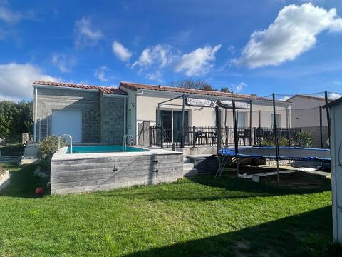 House with garden and pool