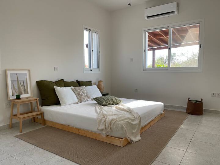 საძინებელი 1