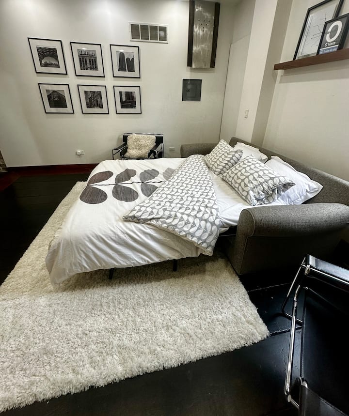 Разтегателен диван 