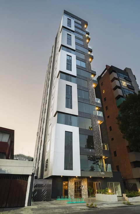 Luxury studio overlooking the park