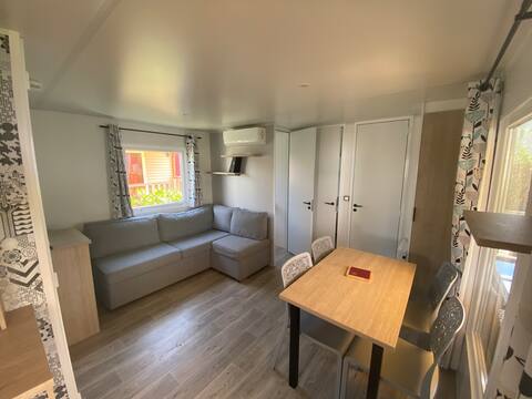 Top Airbnb: Mobile home close to the sea à Canet En Roussillon