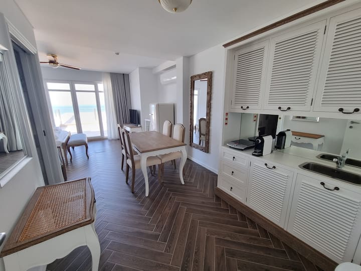 Apartment With Sea View And Terrace - Lourinhã