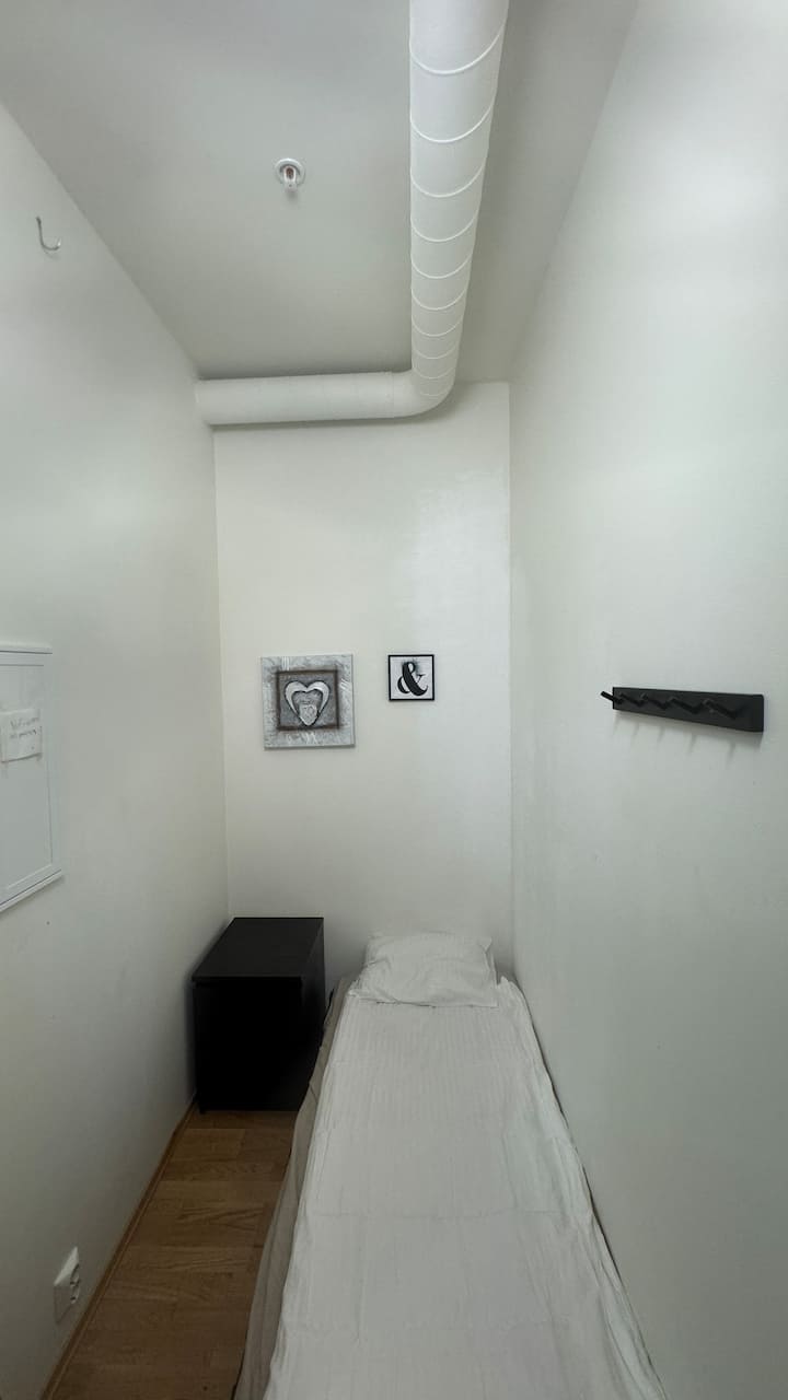Compact Private Storage Room Near Oslo City Center - Oslo
