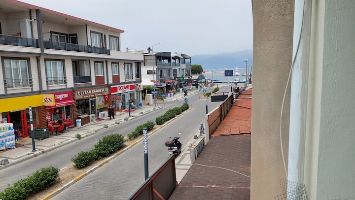 Iskele'de Denize 100 Mt  3+1 - Burhaniye