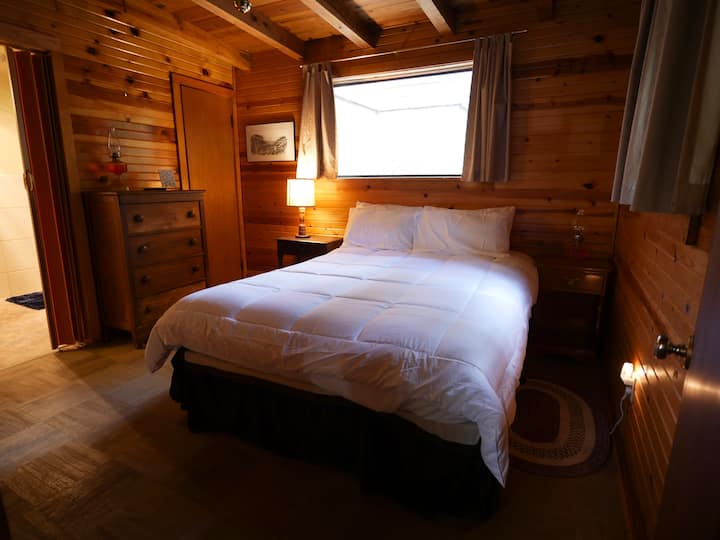 საძინებელი 1