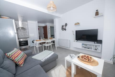 Top Airbnb: Apartment in downtown Finisterre – O Tranvía en Fisterra