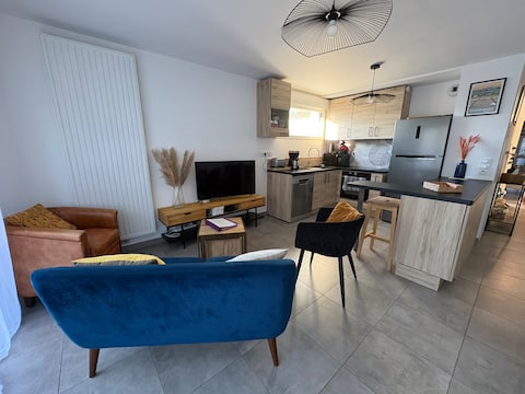 Successful Airbnb property: New house 150 m from beach in La Turballe