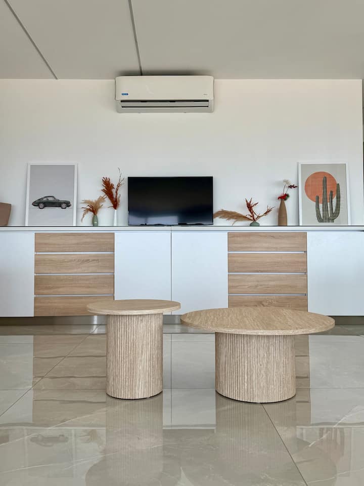 2br Penthouse With Seaview + 24/7 Electricity - Lebanon