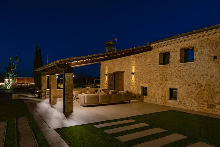 Lujosa Villa con Vistas y Piscina infinita gallery image 3