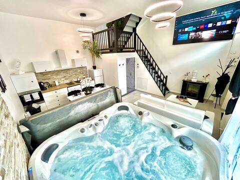 loft of desires, hammam, jacuzzi