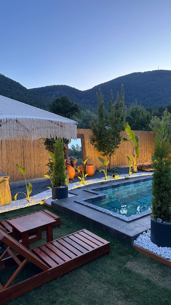 Ore Urla Defne - Private hot pool, jacuzzi villa