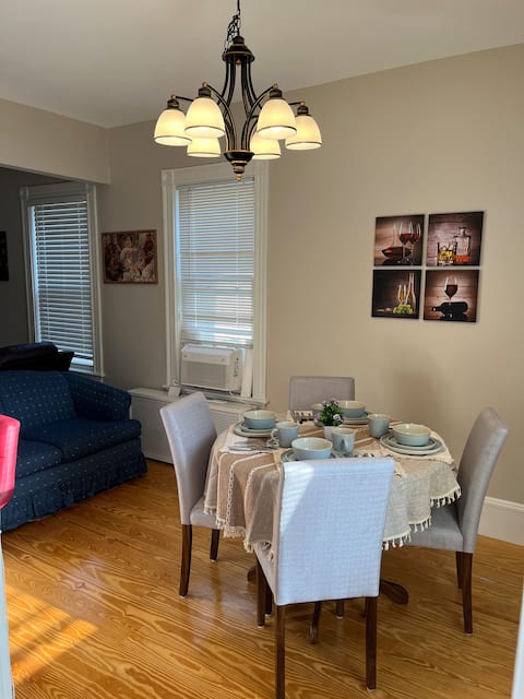 Luxury Apartment in Harvard Area