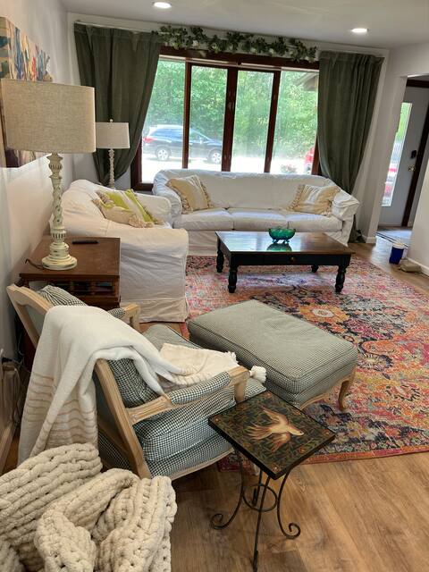 Gorgeous Berea Coe Lake House
