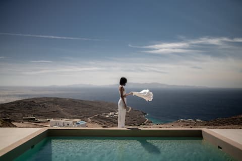 Homatinos Villa, Iconic with 2 Pools & SeaViews